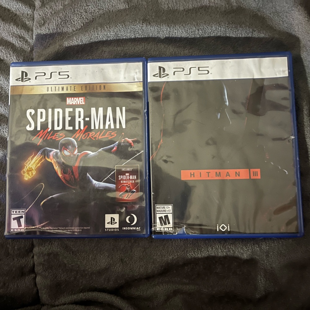 PS5 Game Bundle: Hitman III and Spider-Man: Miles Morales Ultimate Edition